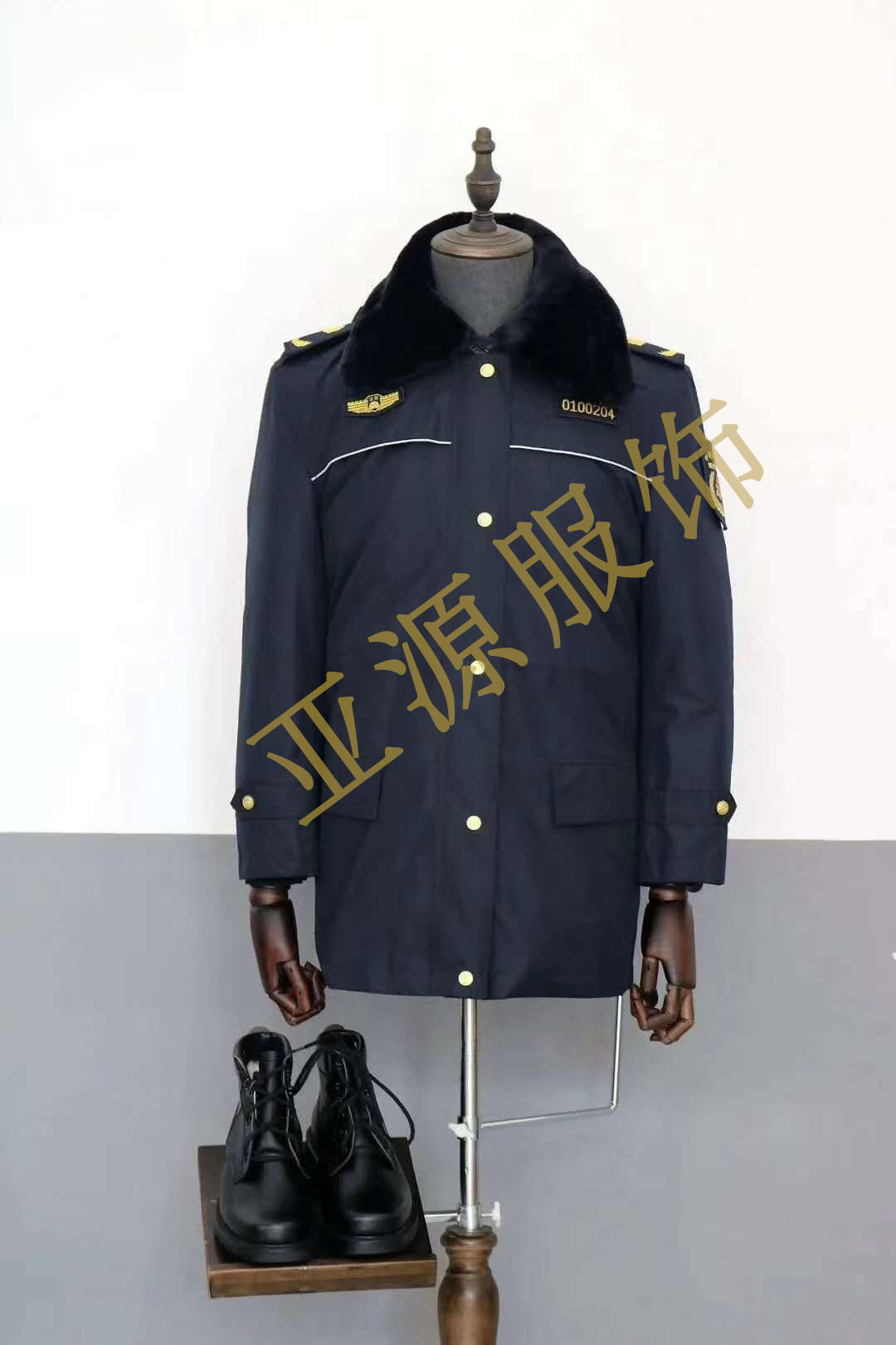 新城管多功能防寒服